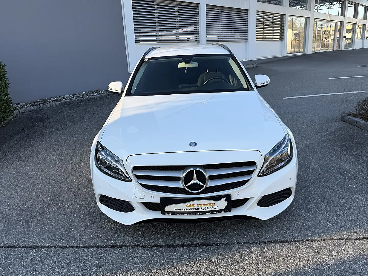 Mercedes-Benz C 180 d T Avantgarde Weiß - 2