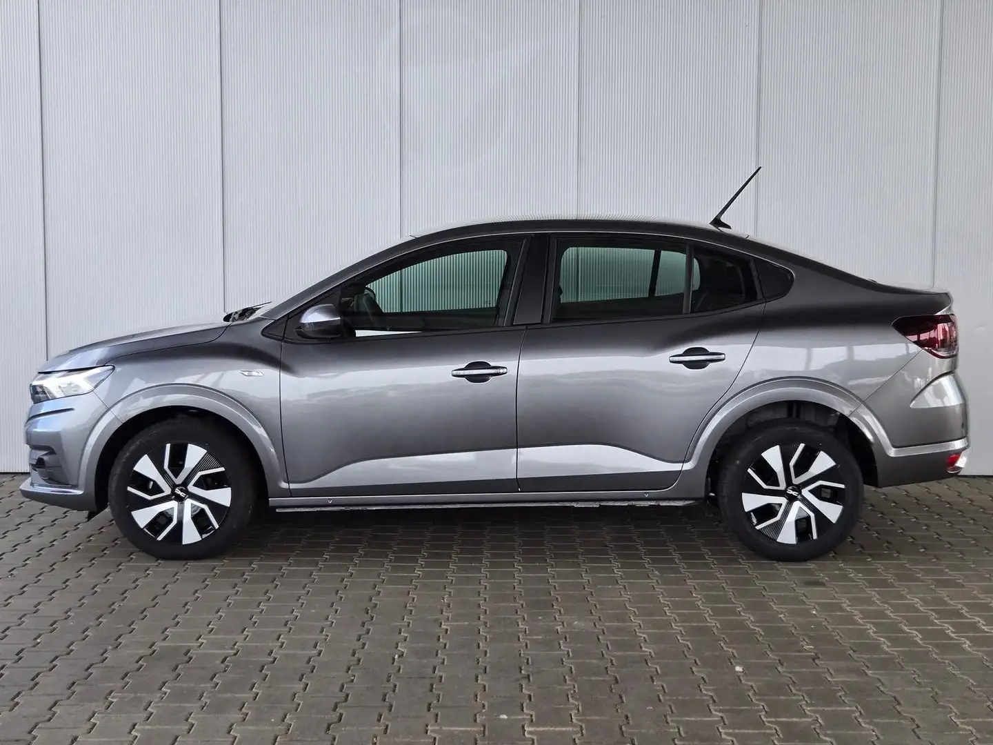 Dacia Logan EXPRESSION TCe 90 MT 5 / NAVI Carplay LED Tempo... Grau - 2