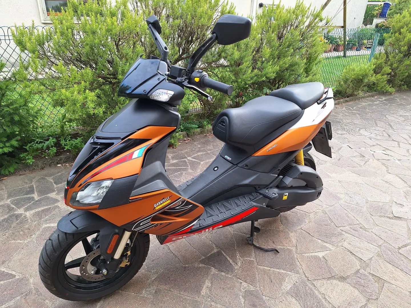 Aprilia SR 50 Iniezione Arancione - 1