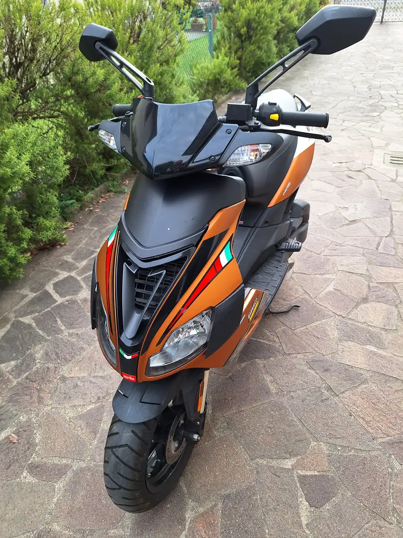 Aprilia SR 50 Iniezione Arancione - 2