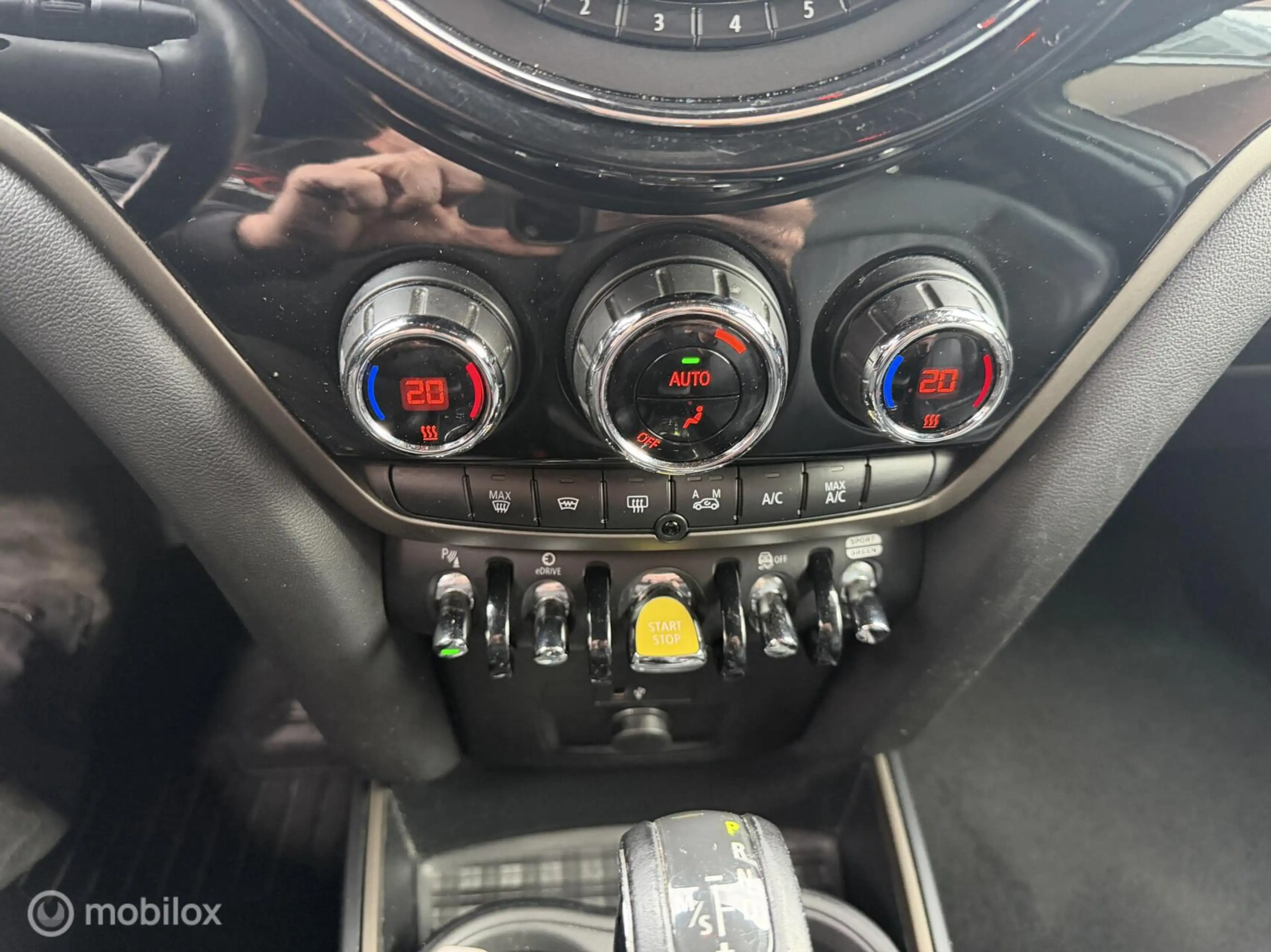 MINI Cooper SE Countryman 1.5 ALL4 LEDER*NAVI*CRUISE*PDC* — photo 15