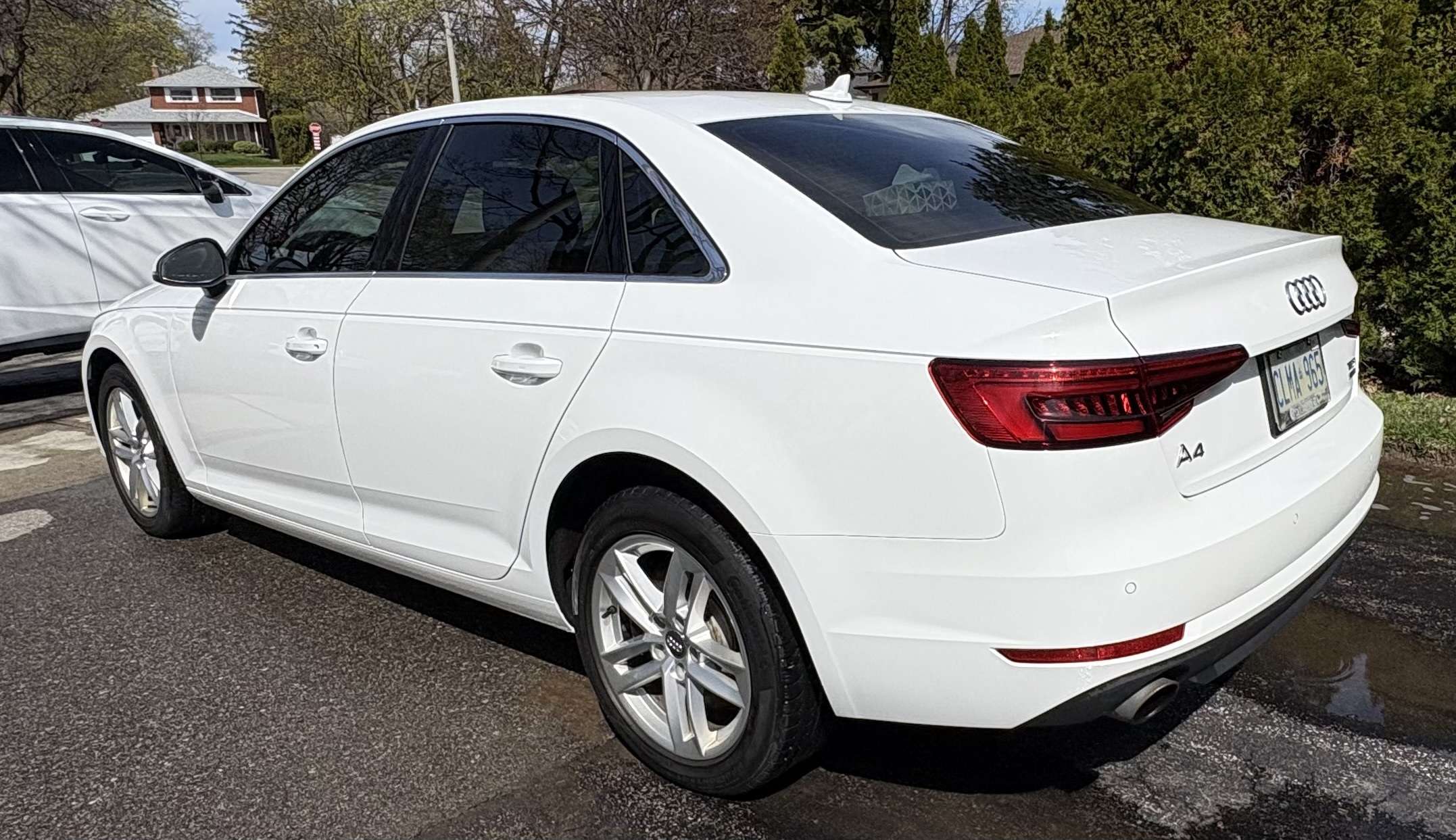 2017 Audi A4 alt 2