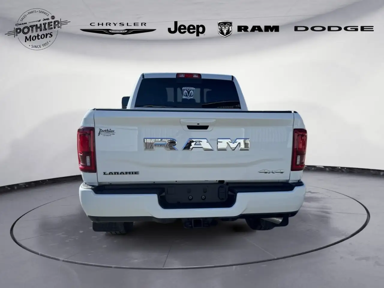 RAM 3500 снимка RAM 3500