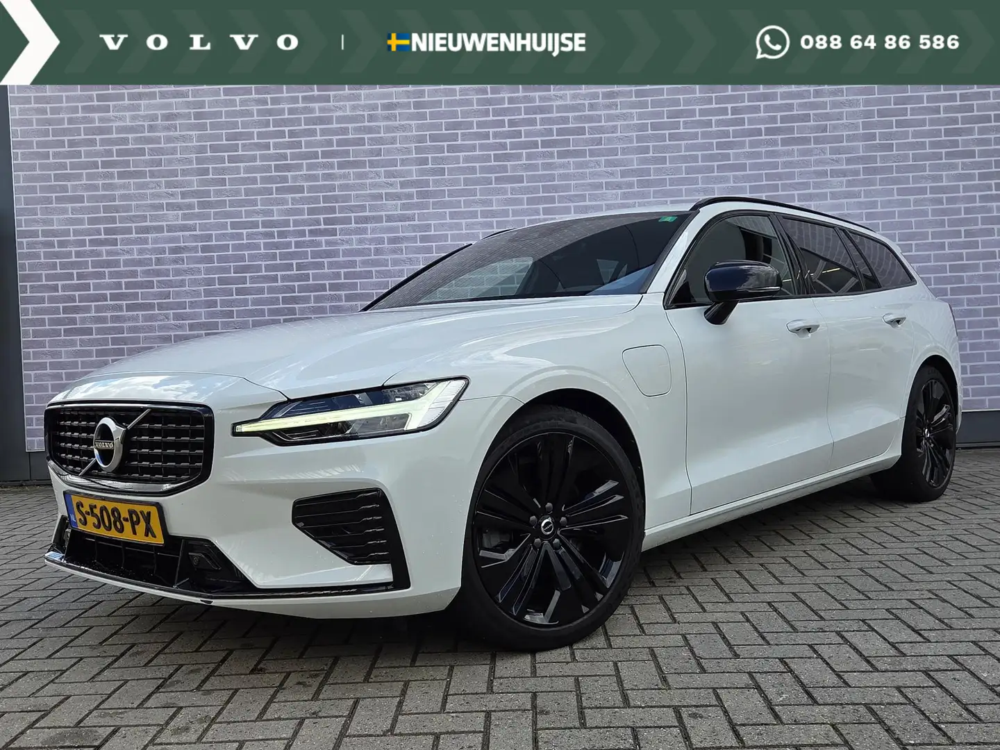 Volvo V60 T6 Plug-in Hybride AWD R-Design | BLIS | Adaptive Weiß - 1