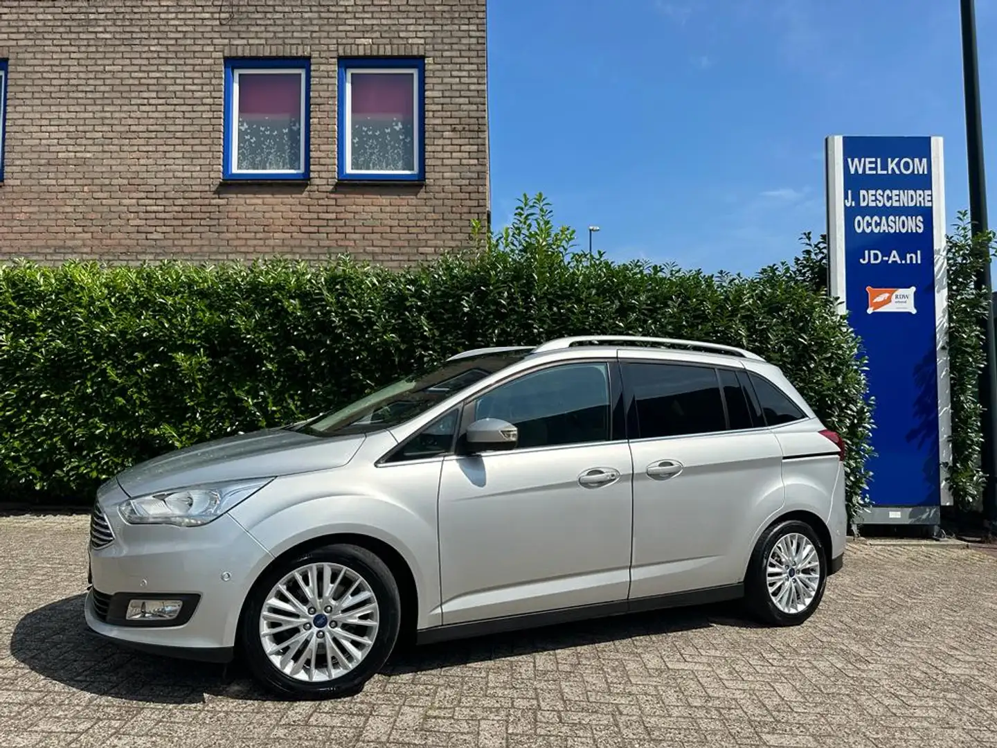 Ford Grand C-Max 1.5 Titanium 7p. Climate C, Cruise C, Panoramadak, Grijs - 1