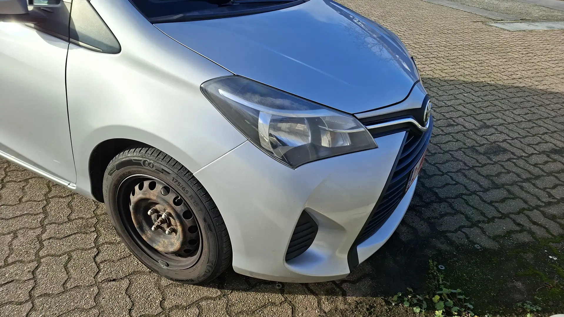 Toyota Yaris Yaris 1.4 D-4D Comfort and pack Style - 2
