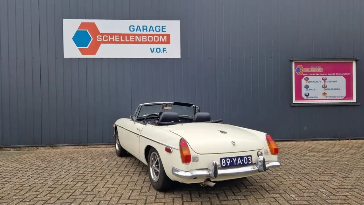 MG MGB 1.8 GT, foto 4