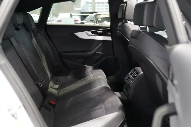 Audi A5 view 22