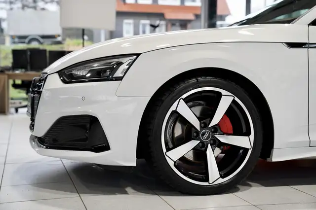 Audi A5 view 9