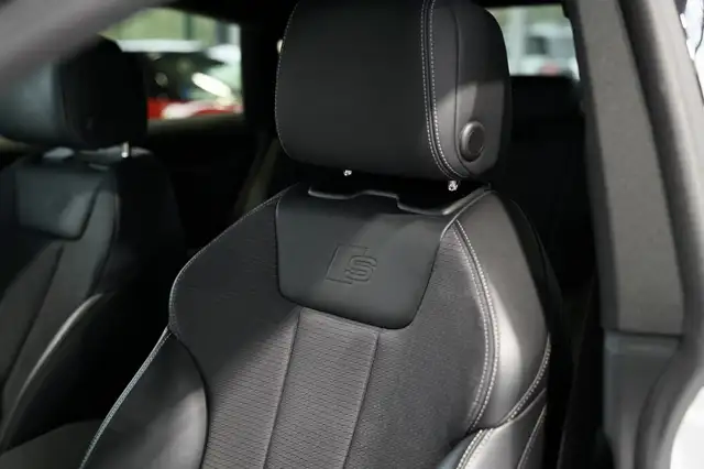 Audi A5 view 16