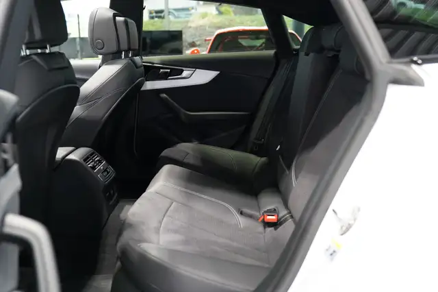 Audi A5 view 18