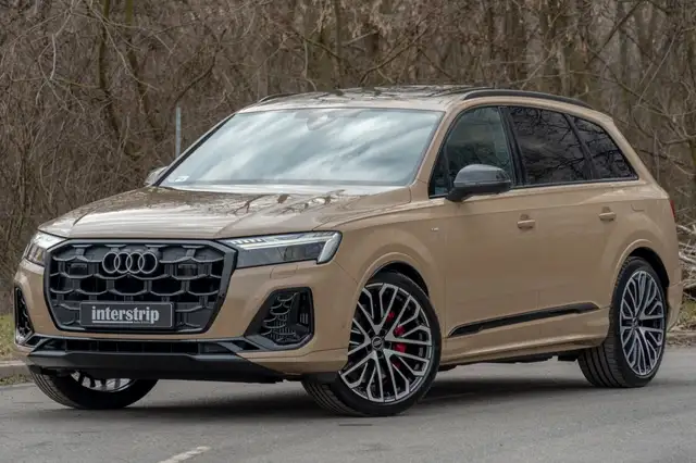 Audi Q7 main image