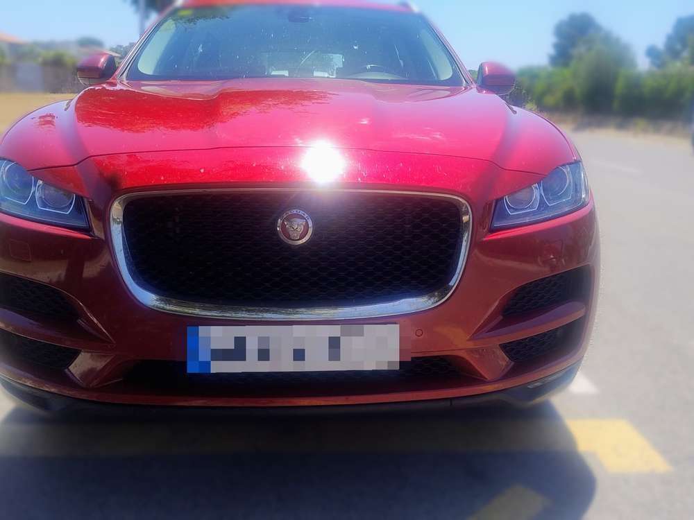 Jaguar F-Pace 2.0i4D Prestige Aut. AWD 180 - foto 1