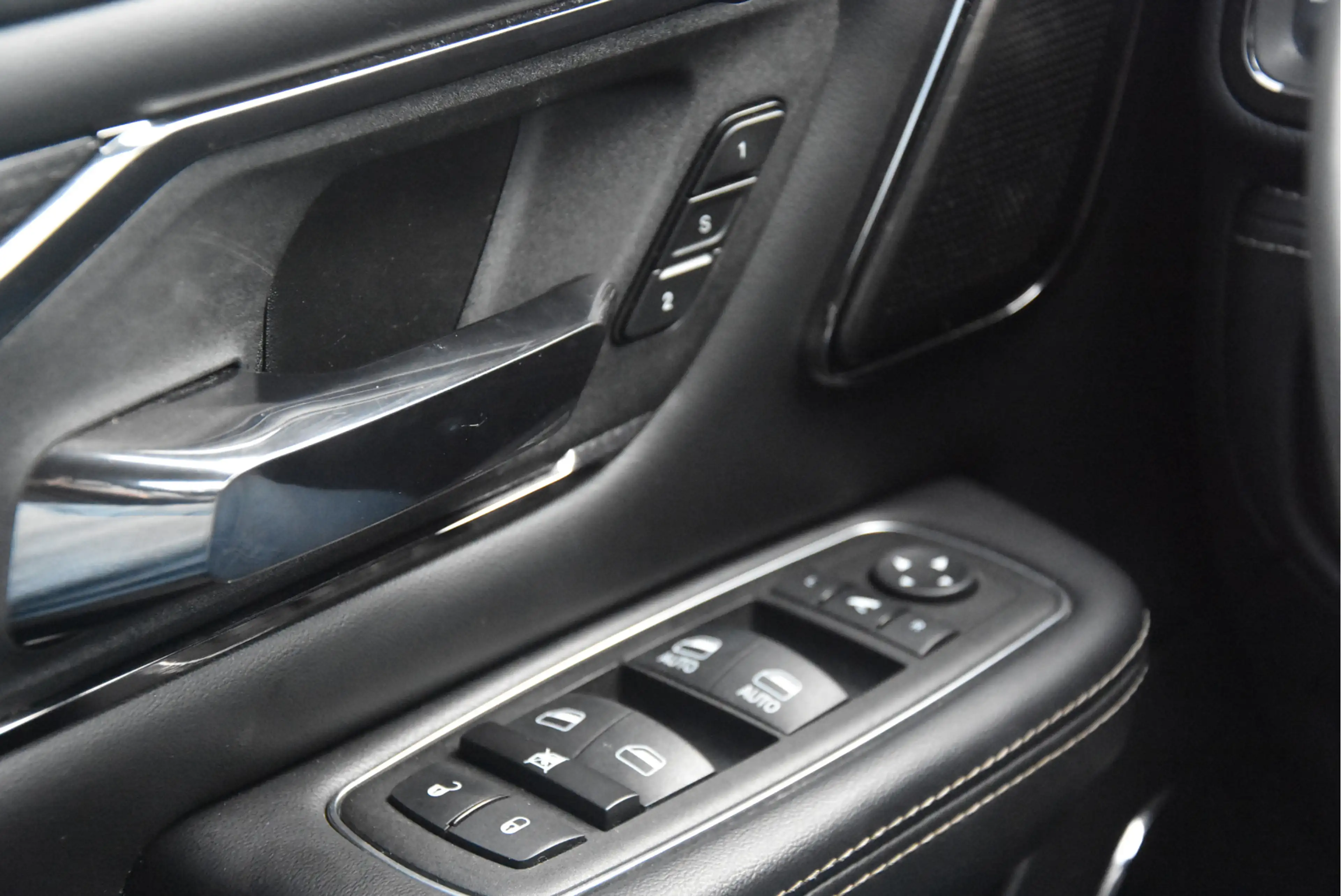 Dodge RAM 1500 5.7 V8 4x4 Crew Cab Limited | LPG | Multifunc — photo 10