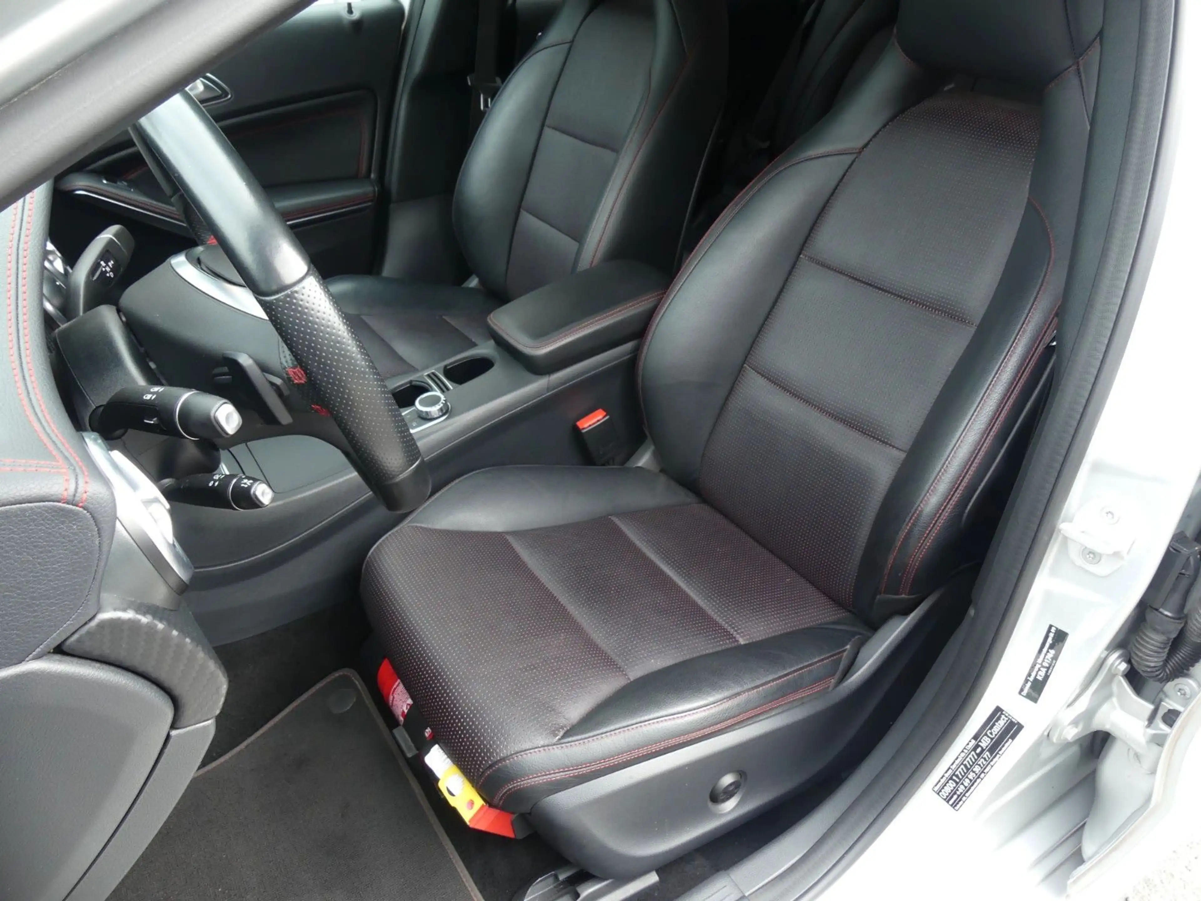 Mercedes-Benz A 220 Automatik AMG-LINE — photo 9