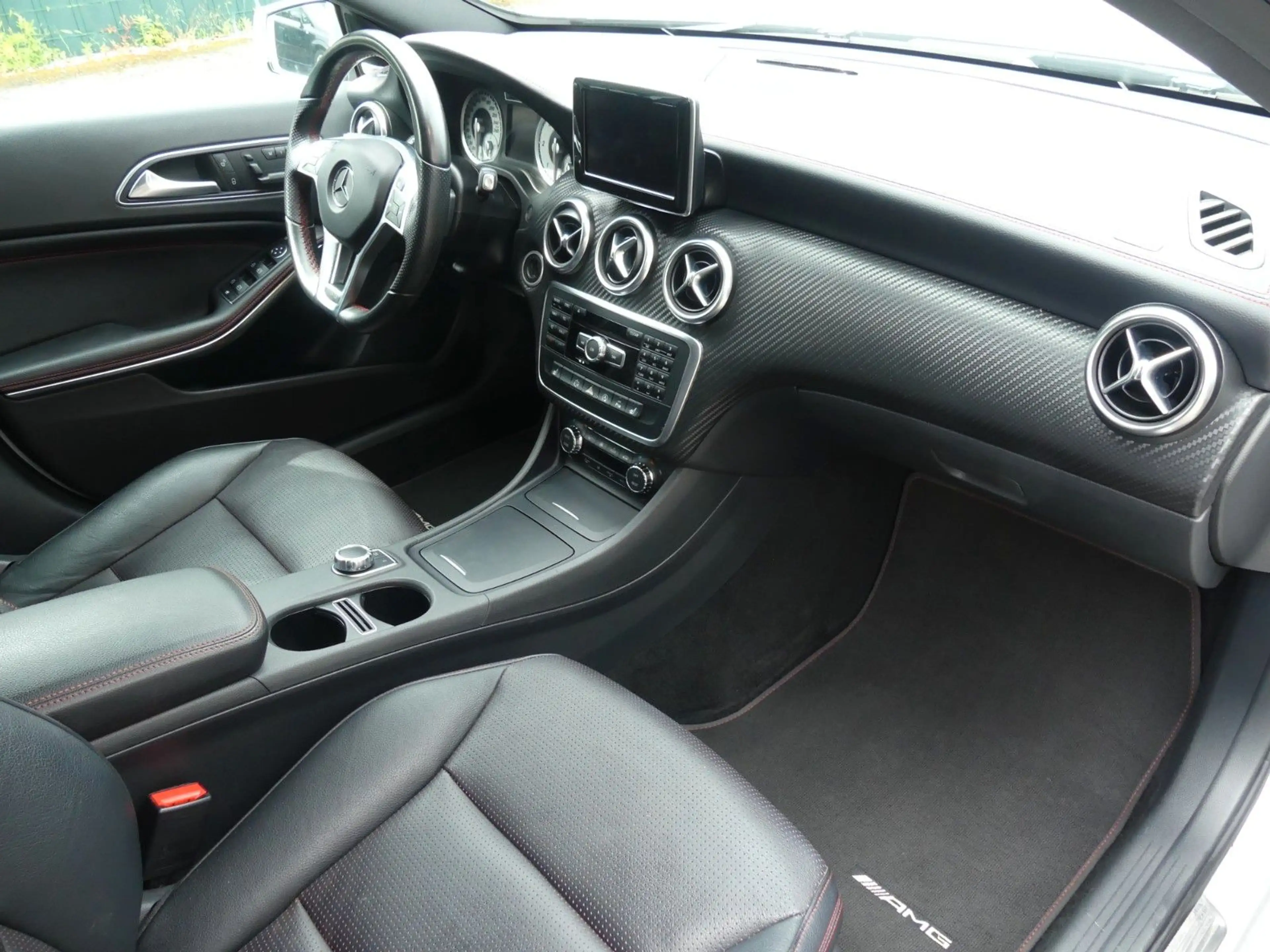 Mercedes-Benz A 220 Automatik AMG-LINE — photo 15
