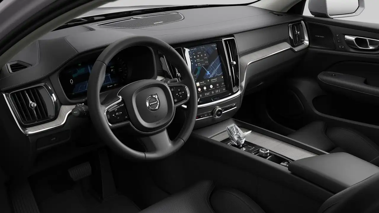 Volvo V60 Cross Country снимка Volvo V60 Cross Country