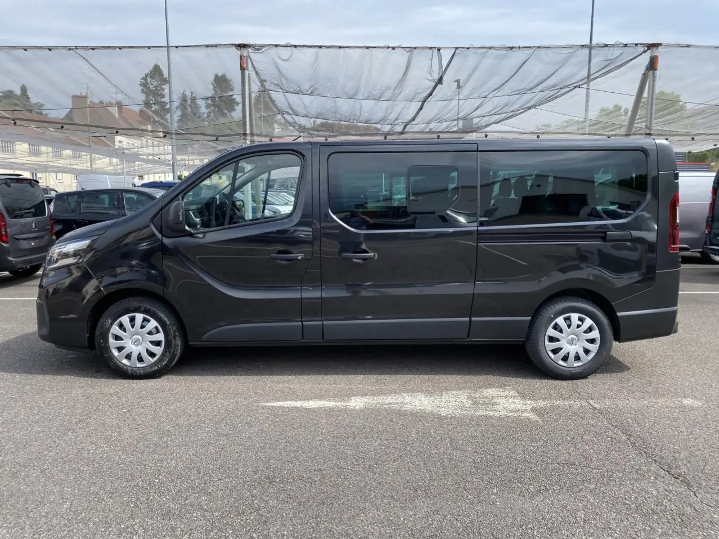 Nissan Primastar COMBI 2.0 DCI 150CH 9PL N-CONNECTA L2H1 3.0T BVA9 Noir - 2