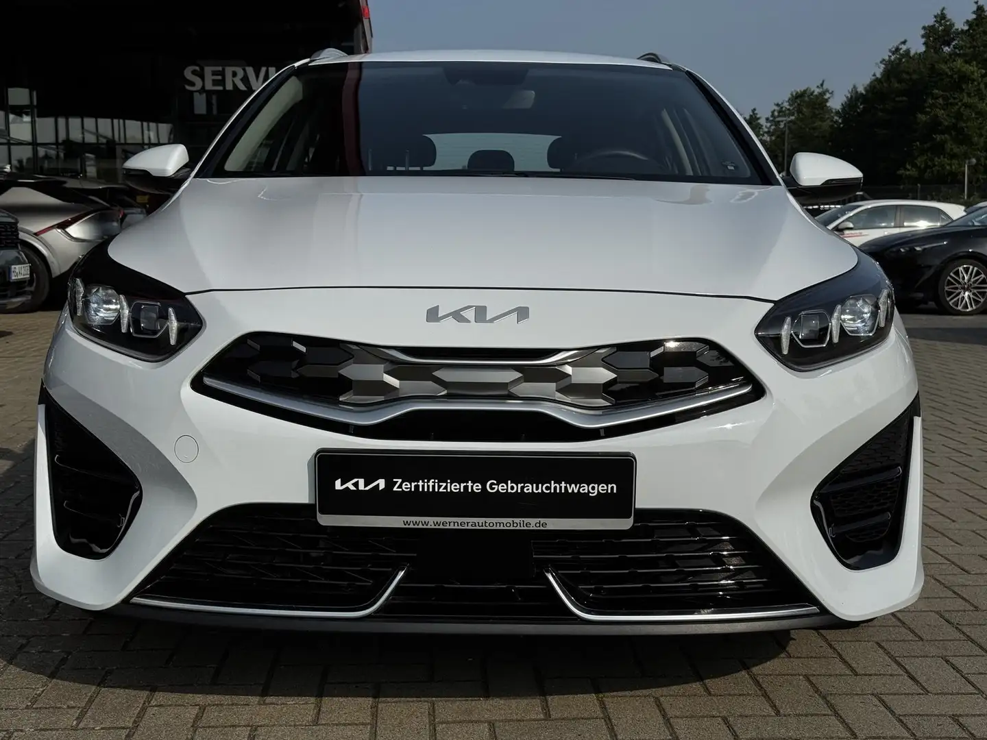 Kia Ceed SW 1.6 PHEV Spirit Blanc - 2