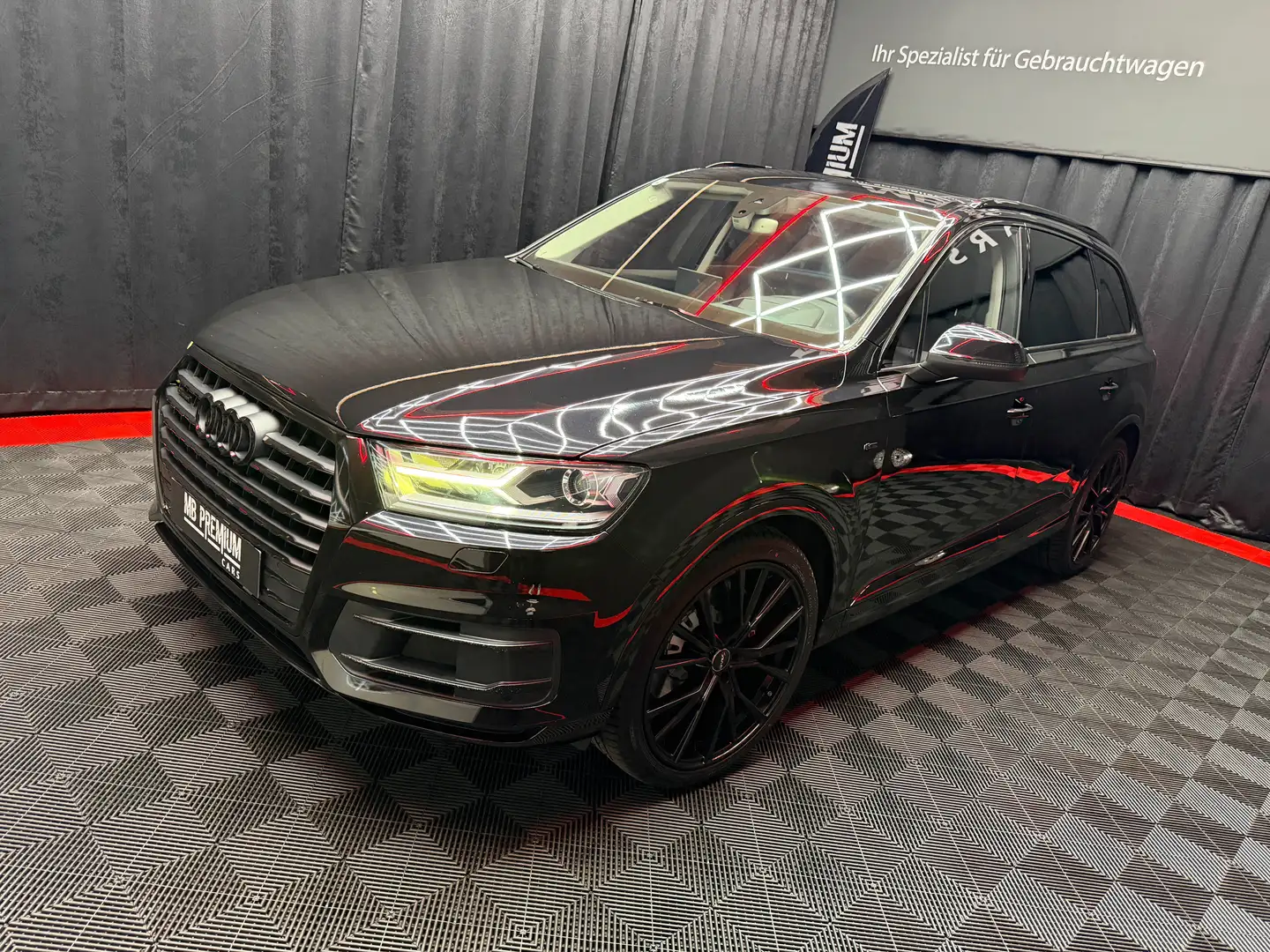 Audi Q7 3.0 TDI quattro *7-SITZER*LUFT*PANO*22-ZOLL* Schwarz - 2