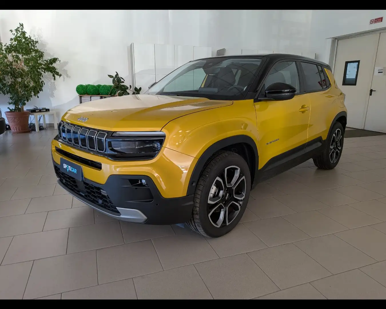 Jeep Avenger 1.2 Turbo e-Hybrid MHEV Summit Jaune - 1