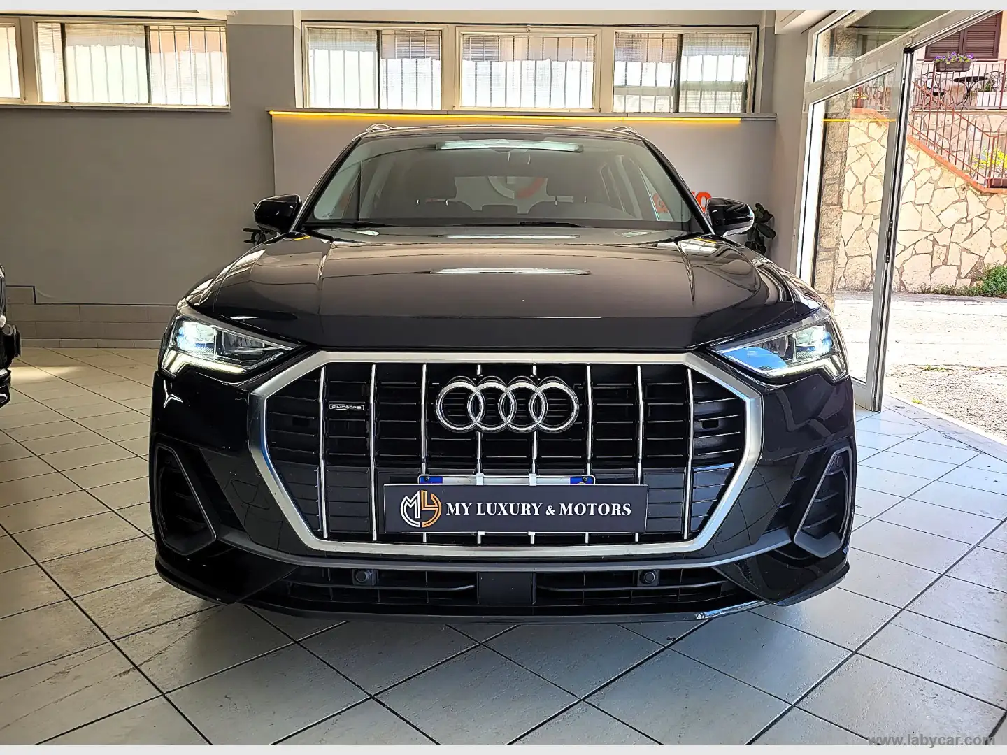 Audi Q3 40 TFSI quattro S tr. S line edition P.CONS*TETTO Nero - 2