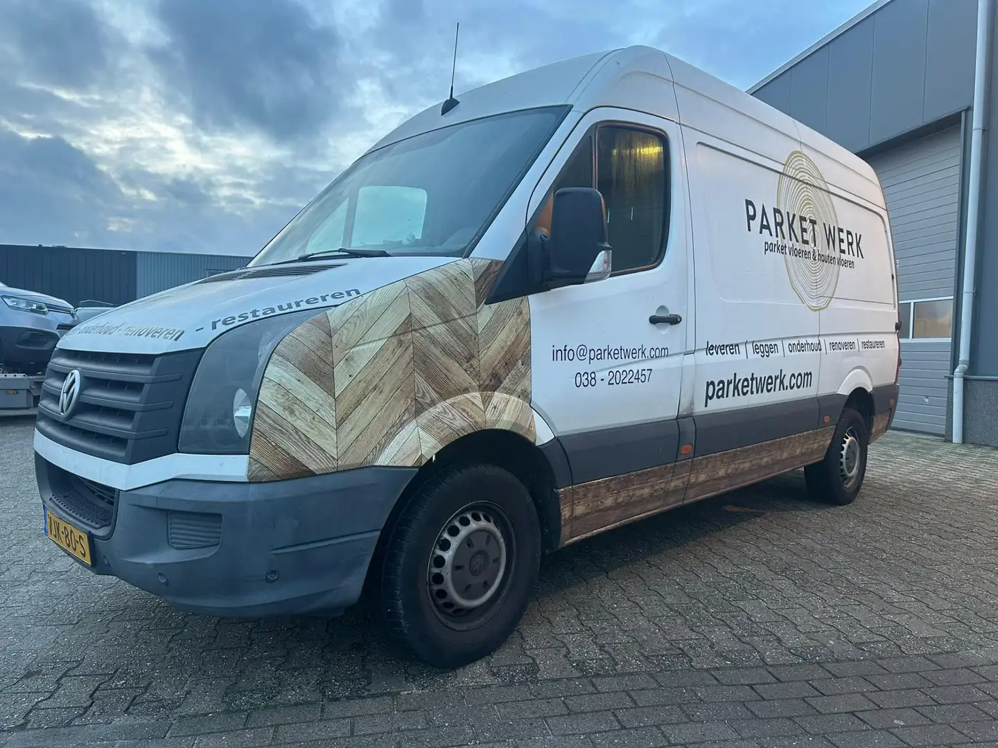 Volkswagen Crafter 35 2.0 TDI L2H2 AIRCO Wit - 2