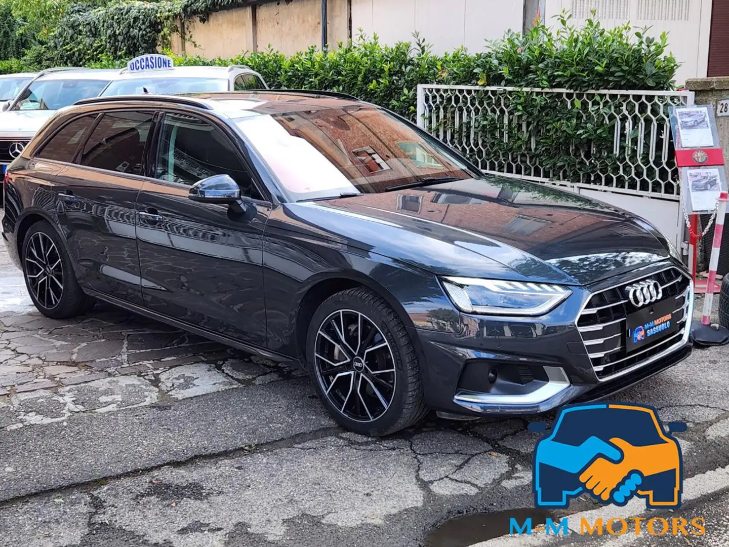 Audi A4 Avant 40 TDI S tronic S line edition Gris - 1