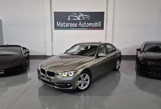 BMW 330 e iPerformance Plug-in Hybrid Finanziabile Garanzi