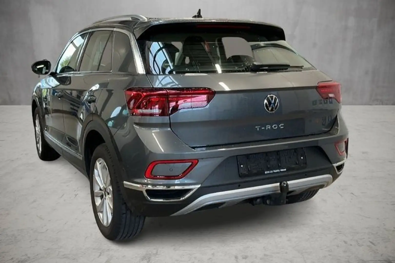 Volkswagen T-Roc 1.5 TSI DSG Style RFK/SHZ/AHK/ELEKTR.HECK Grau - 2