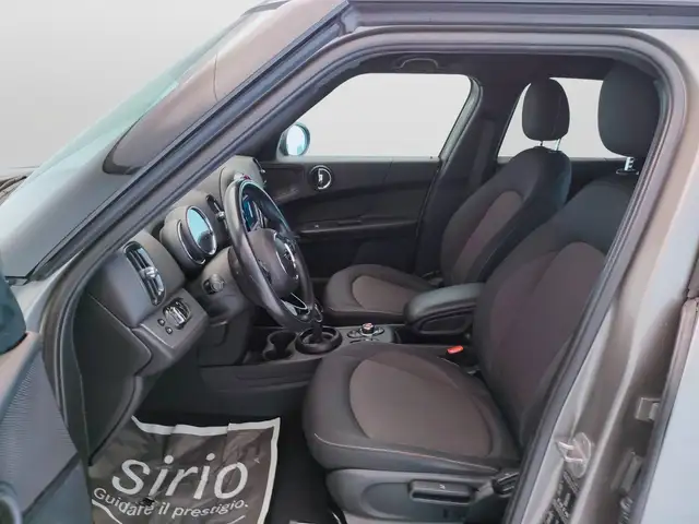 Mini Countryman view 15