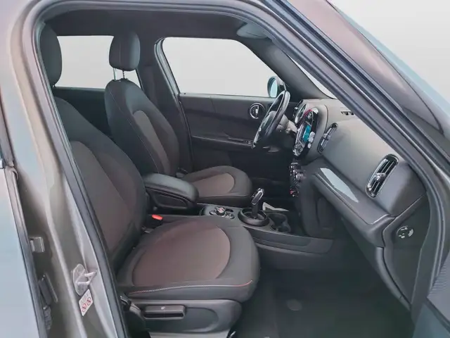 Mini Countryman view 13