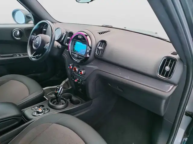Mini Countryman view 12