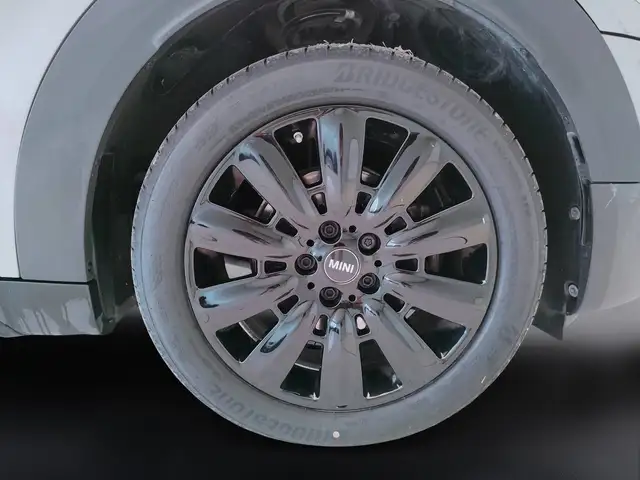 Mini Countryman view 9