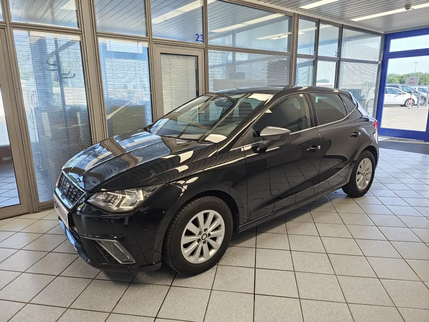 SEAT Ibiza Xcellence App-Connect,Klimaautomatik,PDC Schwarz - 2