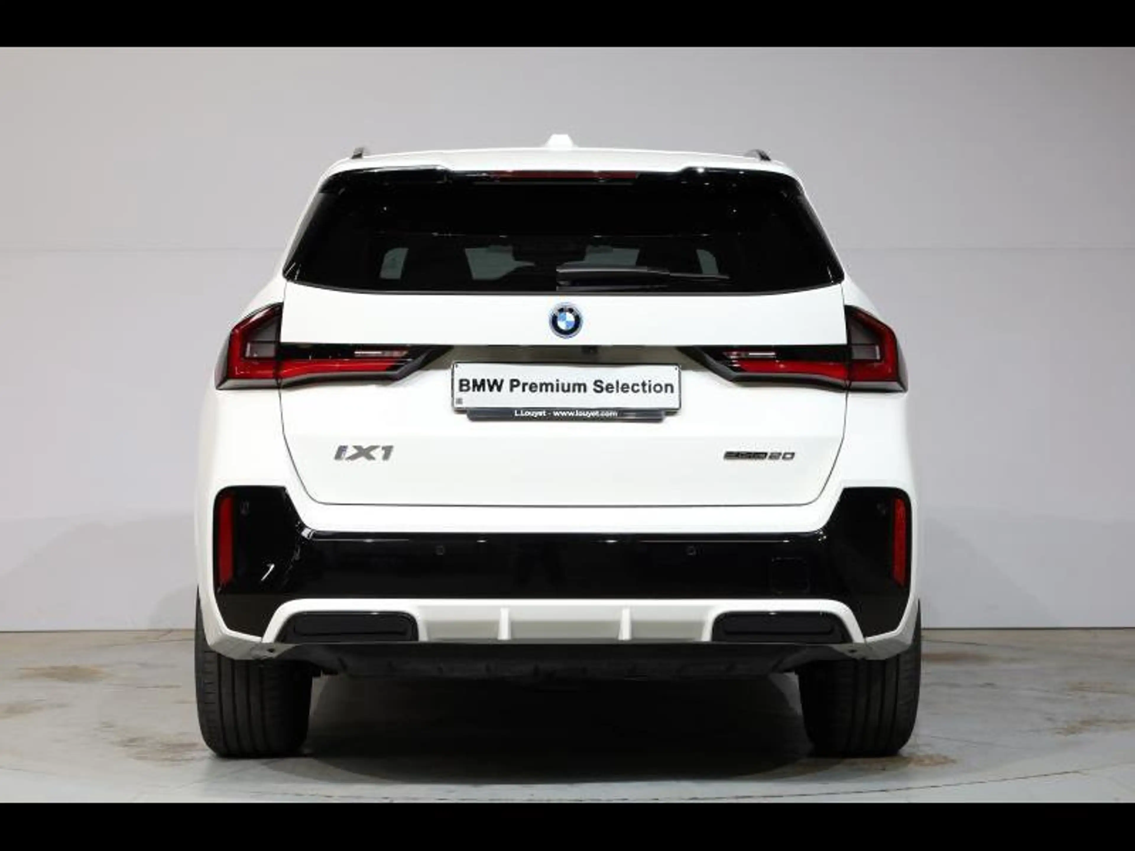 BMW iX1 eDrive20 Kit M Sport — photo 5