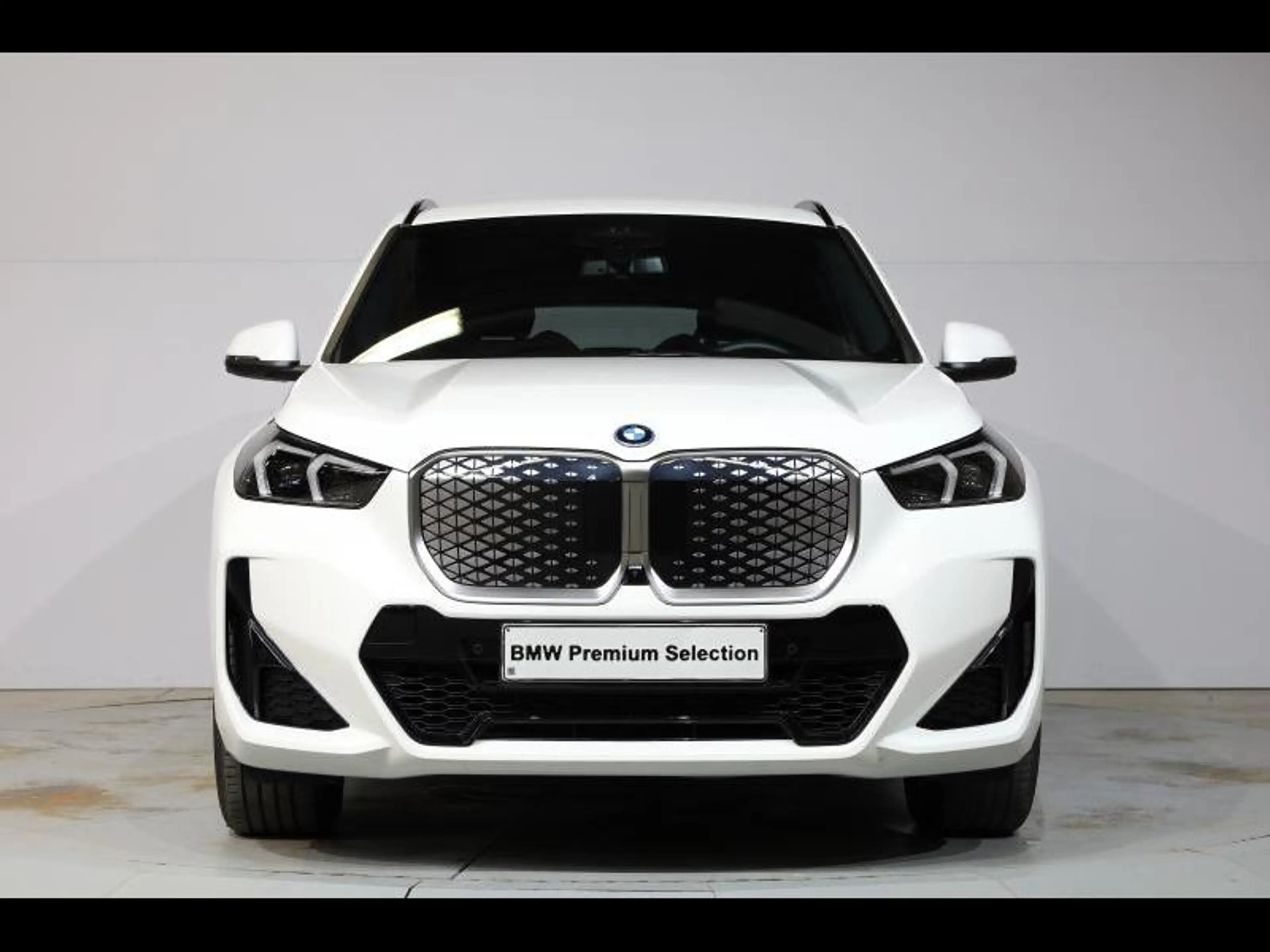 BMW iX1 eDrive20 Kit M Sport — photo 3