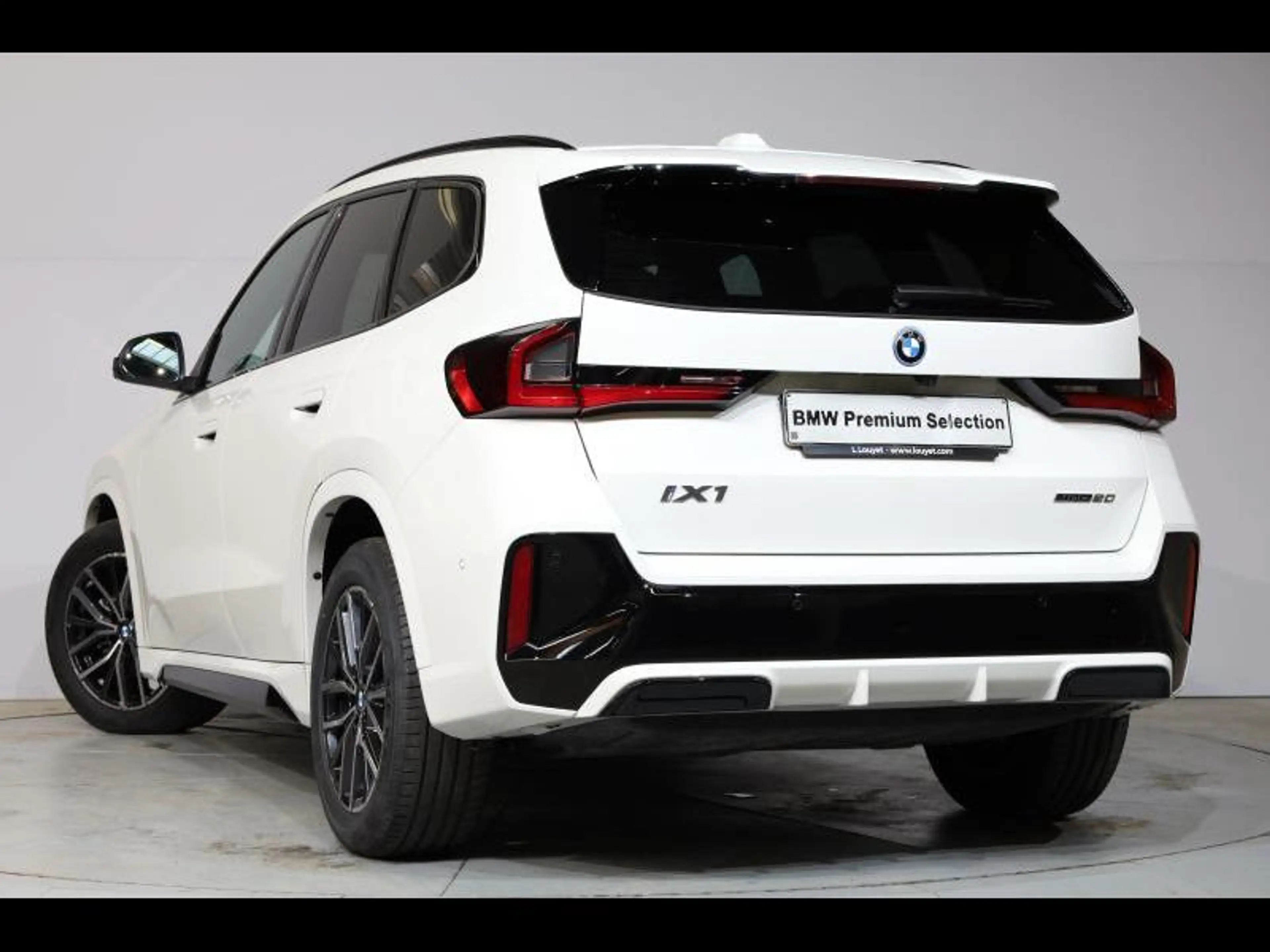 BMW iX1 eDrive20 Kit M Sport — photo 6