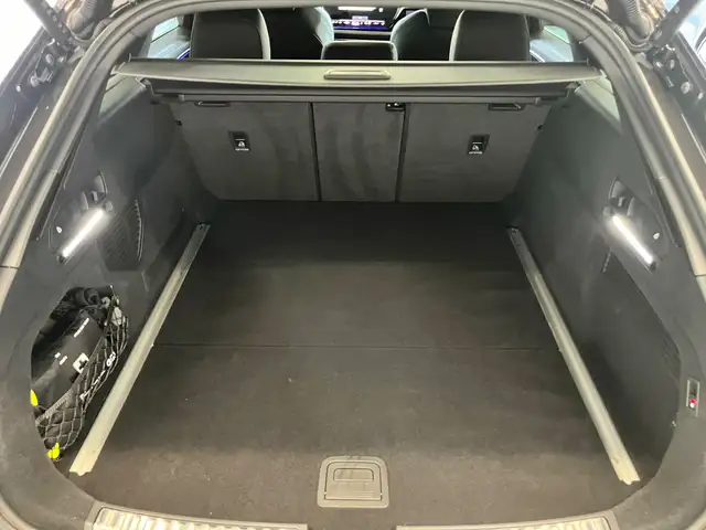 Audi A6 view 11