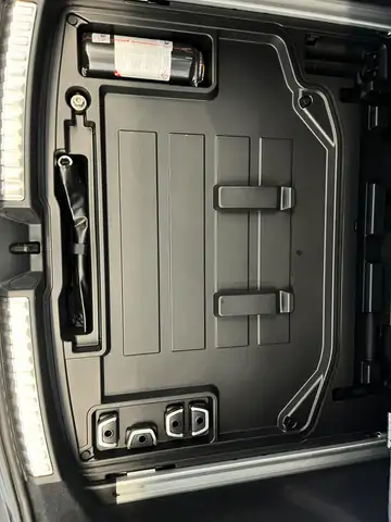 Audi A6 view 13