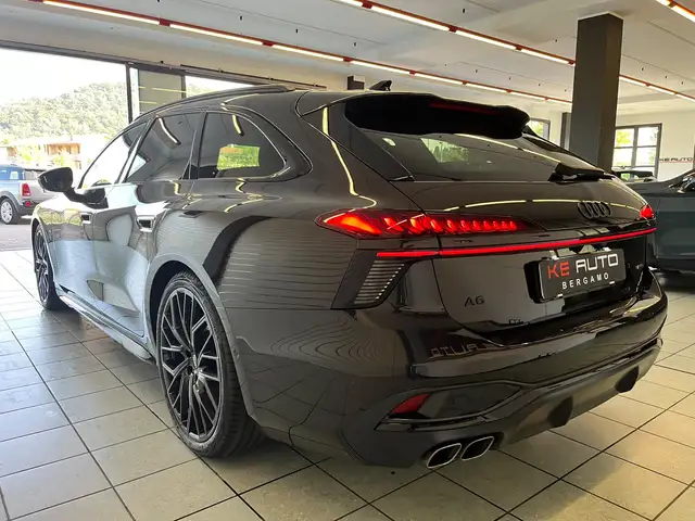 Audi A6 view 6