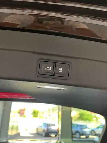 Audi A6 view 12