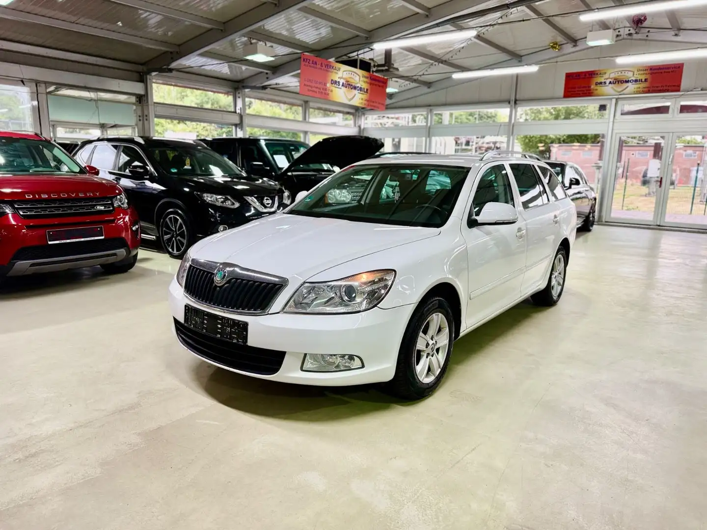 Skoda Octavia Combi Ambiente Weiß - 1