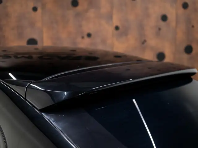 Porsche Cayenne view 9