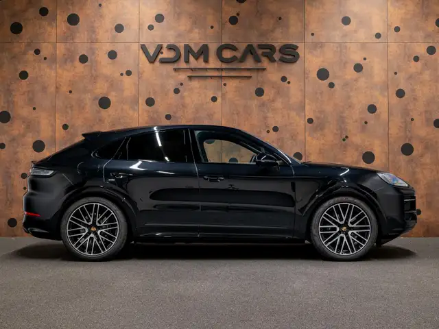 Porsche Cayenne view 6