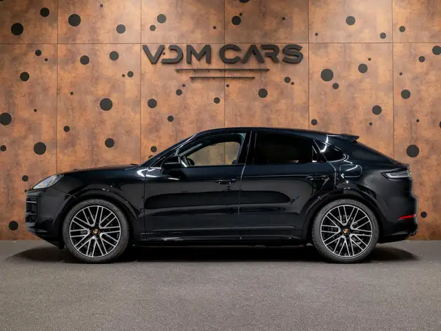 Porsche Cayenne view 2