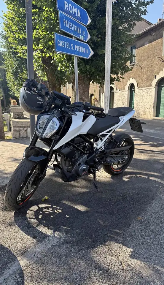KTM 390 Duke