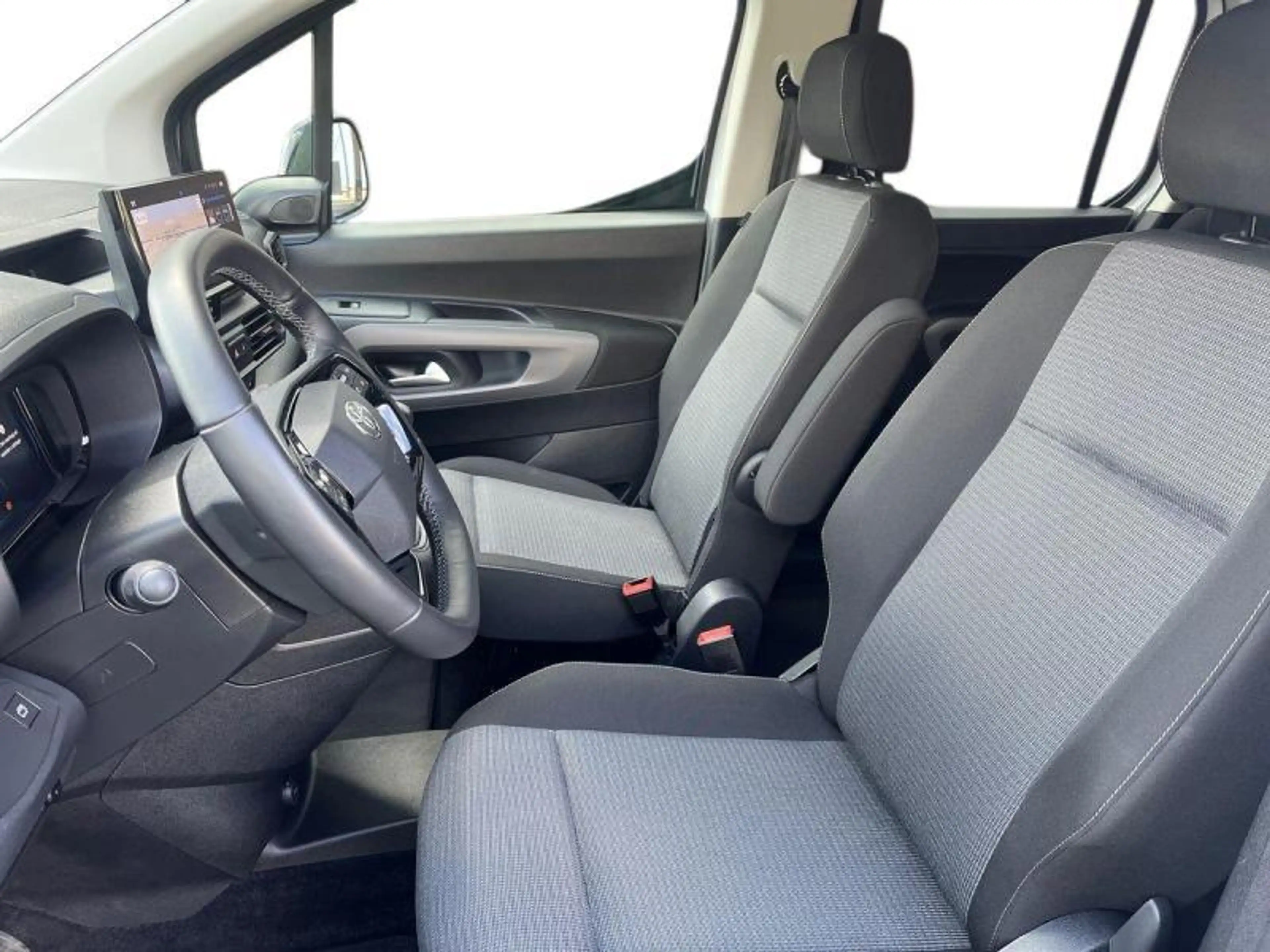 Toyota Proace City Verso LWB Family 7pl+cam+gps+sens V+A+dashcam — photo 7