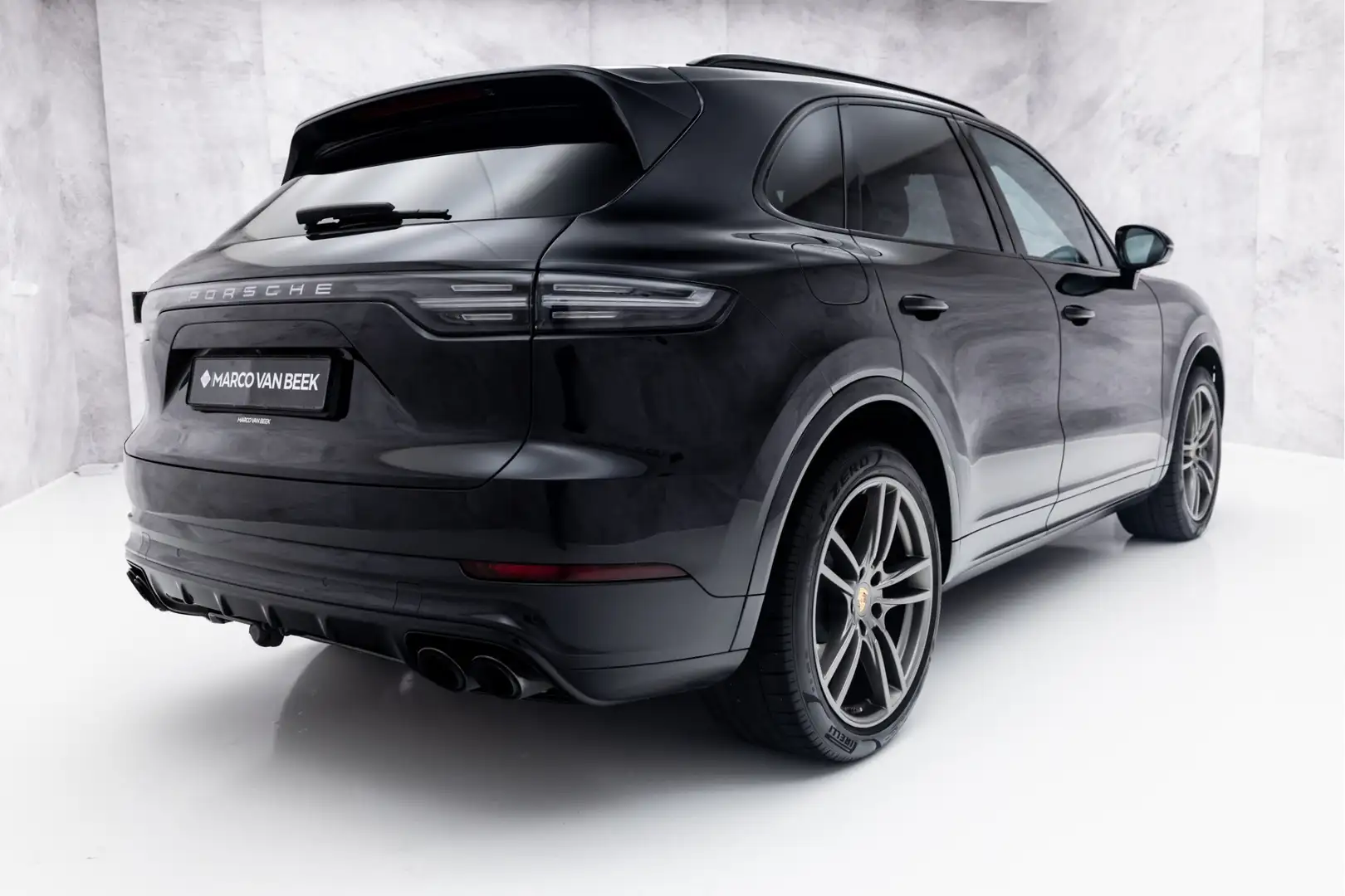 Porsche Cayenne 2.9 S | Pano | Stoelventilatie | InnoDrive | Lucht Zwart - 2