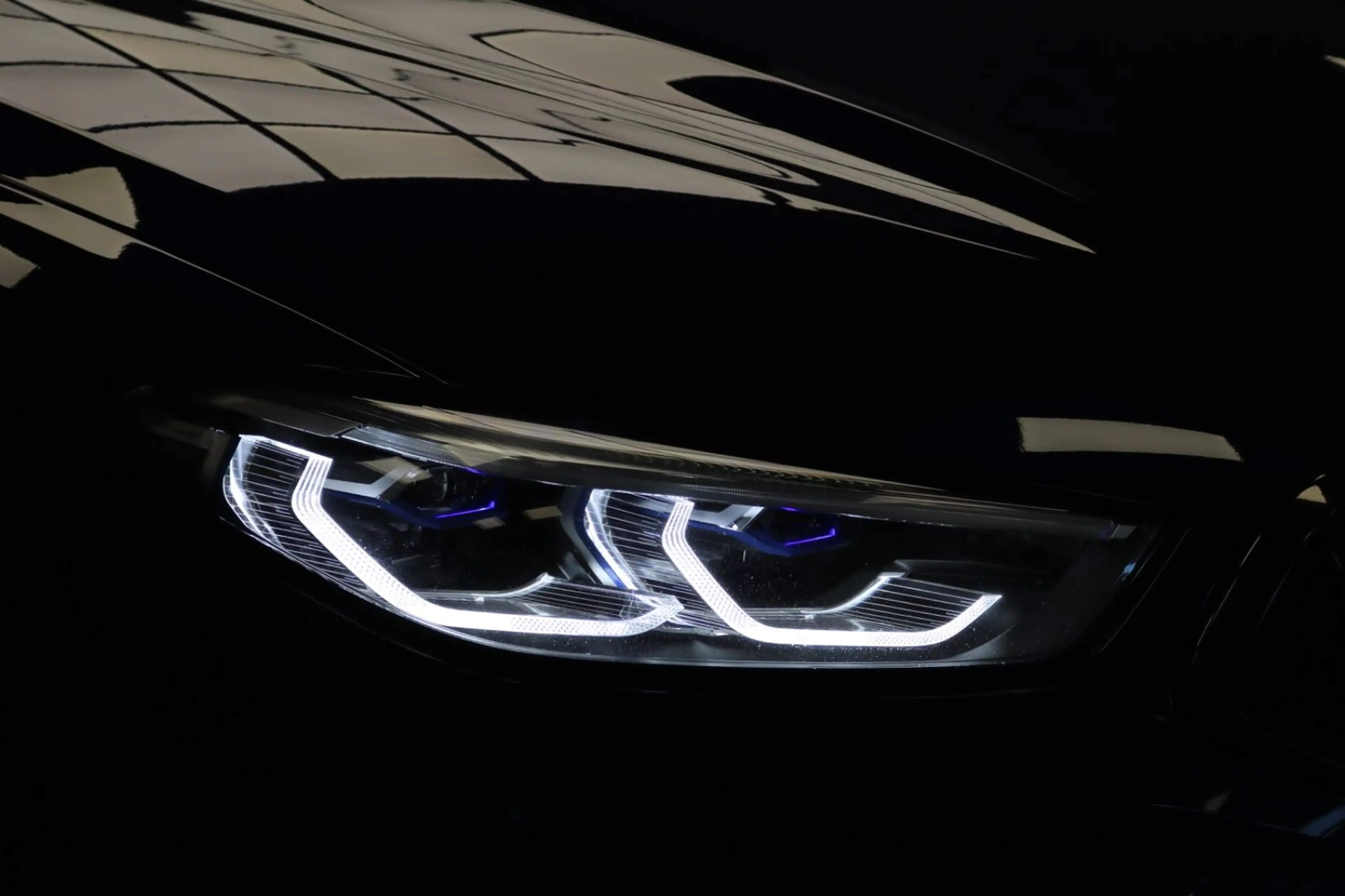 BMW 840 d xDrive M Sport Gran Coupe/360°/PANO/VOLL — photo 3
